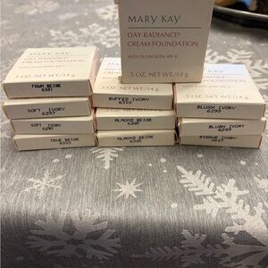 RESERVED FOR SSYMBA Mary Kay Day Radiance Cream Foundation Set of 3